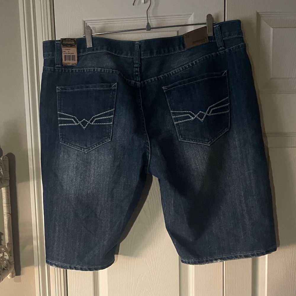 Flypaper Men's Dark Blue Jean Shorts size 42 - Picture 3 of 6